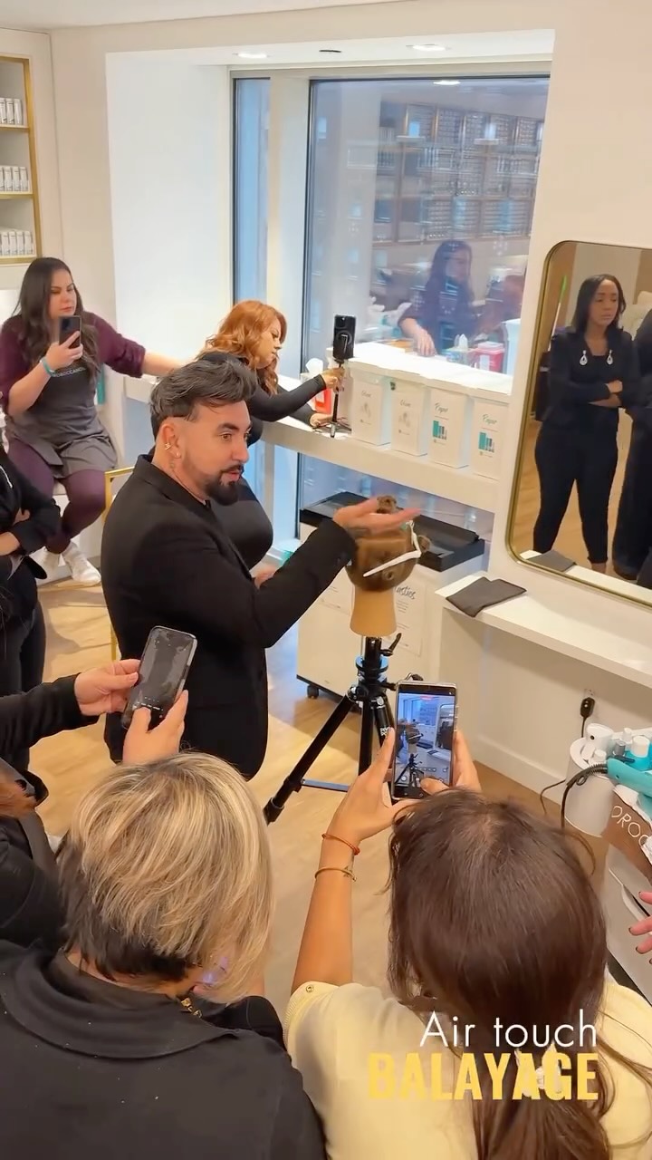 Ariel Cubas, celebrity hairstylist and educator